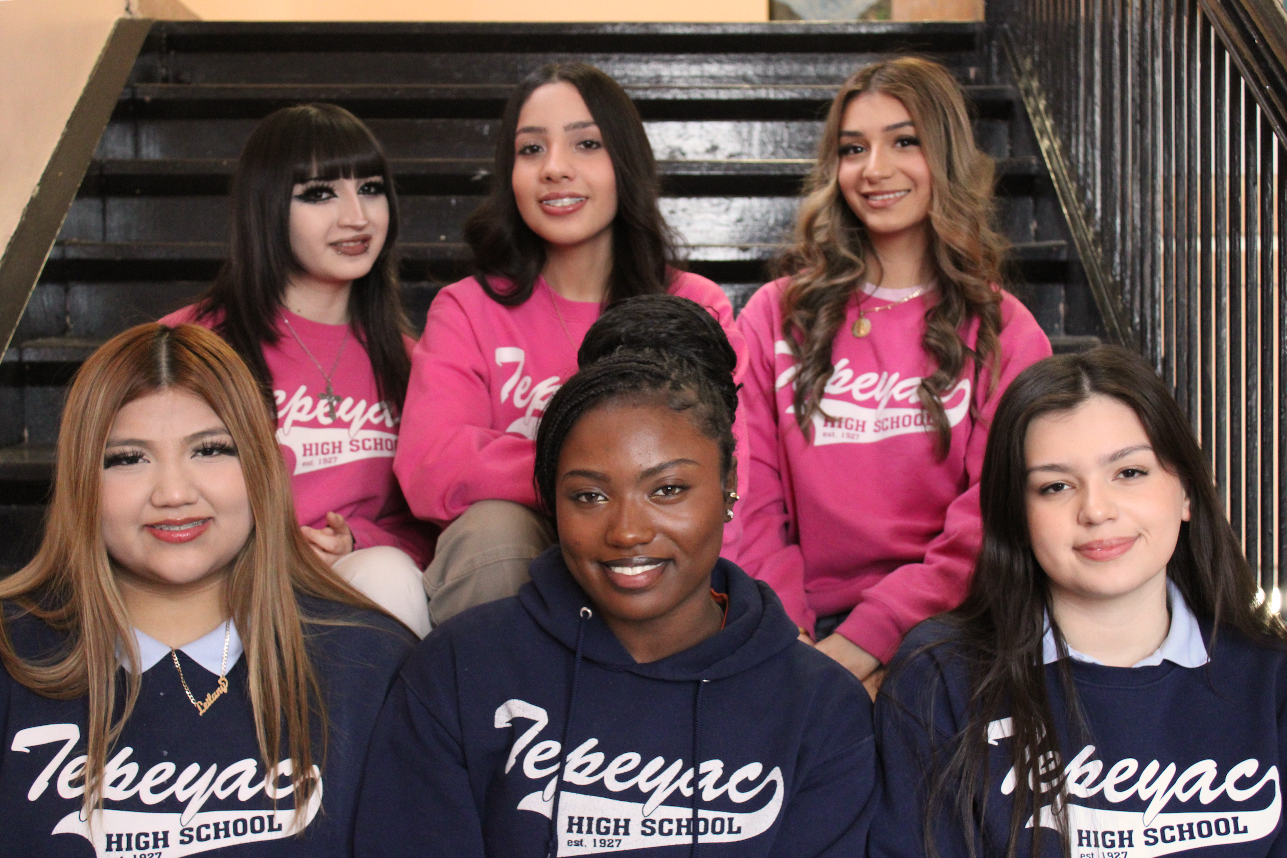 Senior girls (1).png